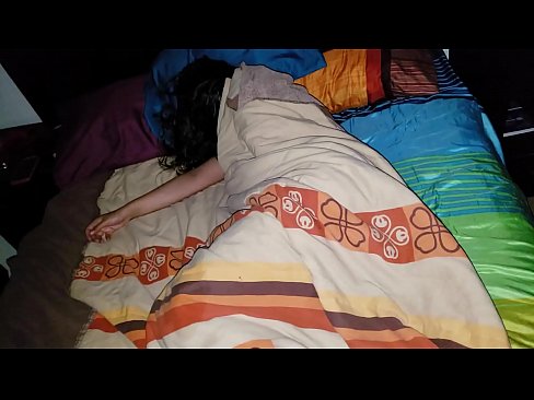❤️ Nevlastní syn buzeruje svou mladou nevlastní matku, zatímco ona spí. ☑ Porno u nás cs.com-full-porner.ru ️❤